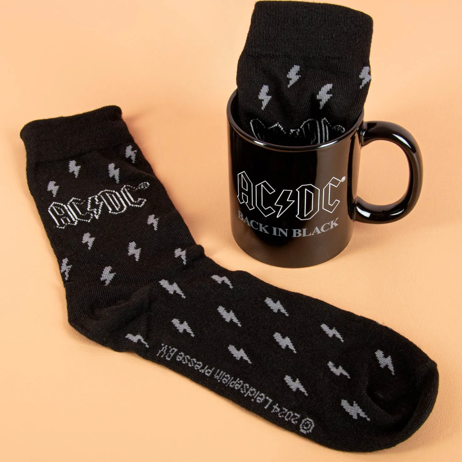 AC/DC mok en sokken cadeauset
