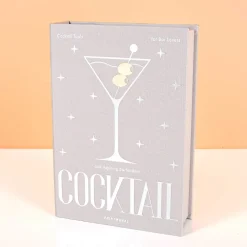 Essentials boek met cocktail tools