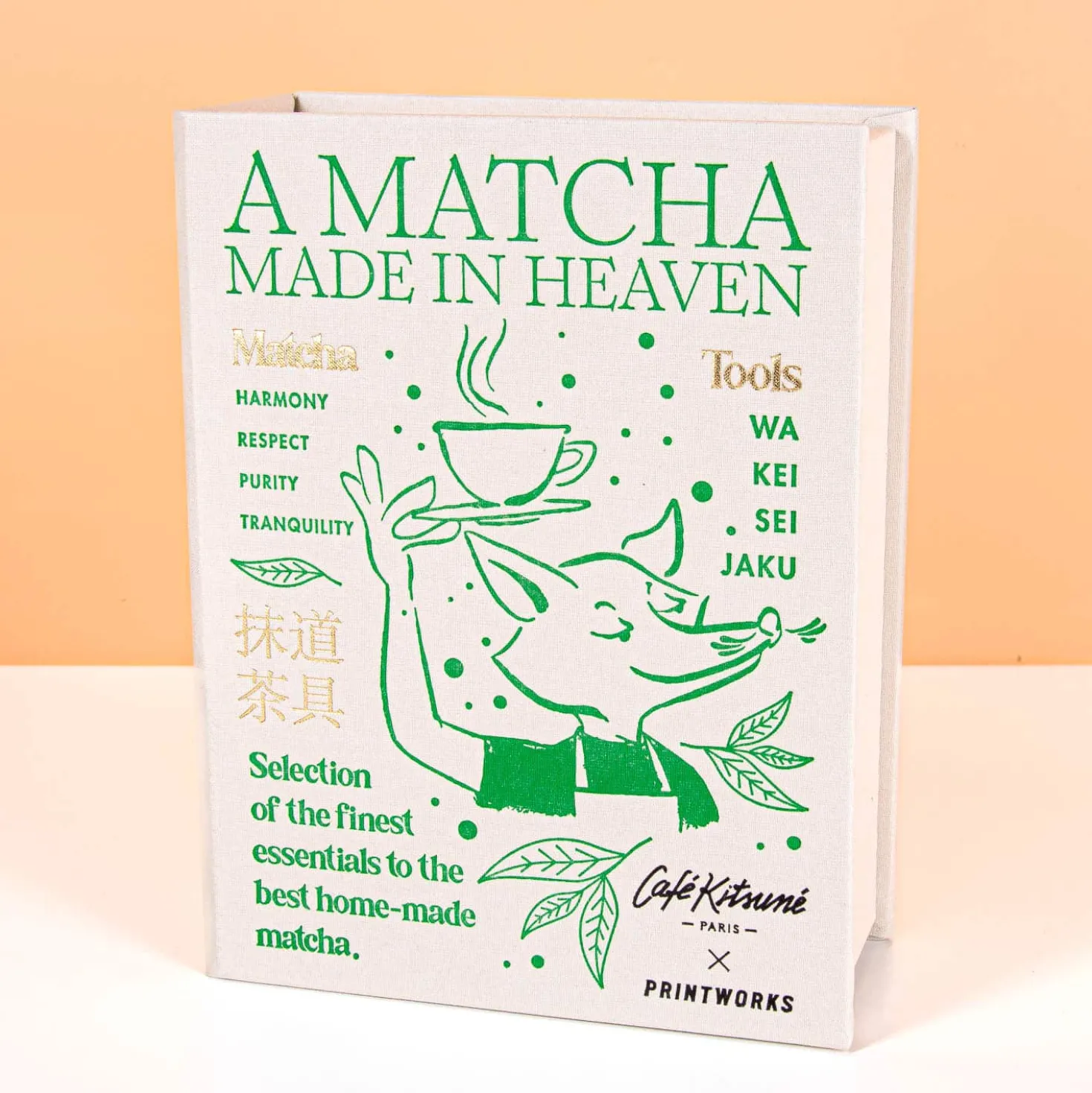 Essentials boek met matcha tools
