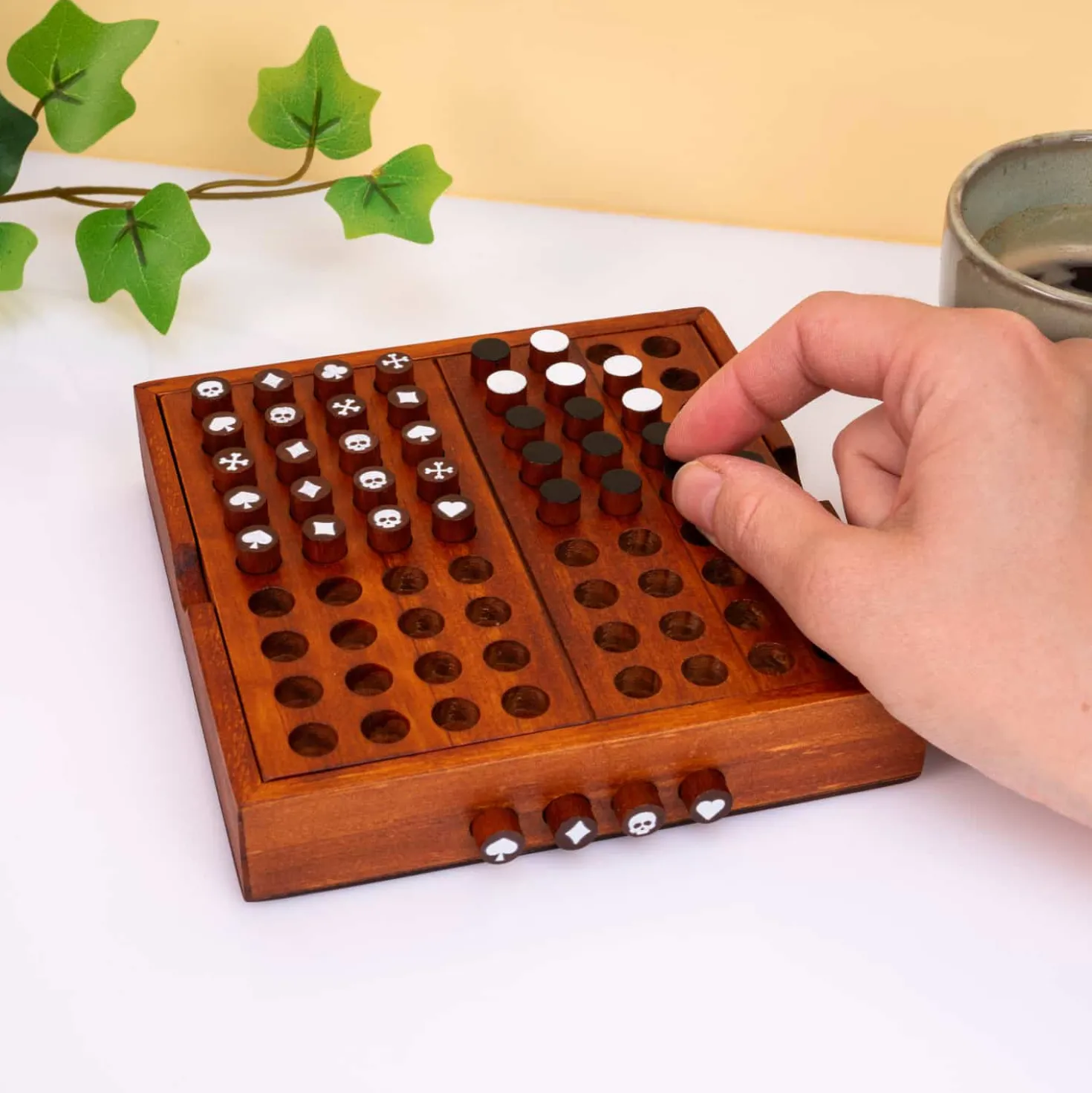 Houten codebreaker spel