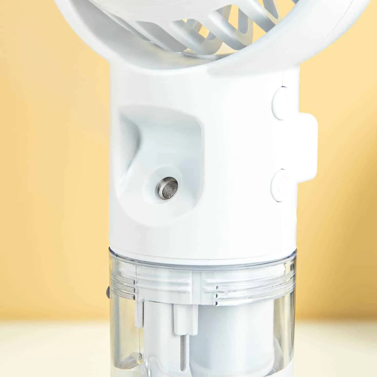 Mini mist ventilator