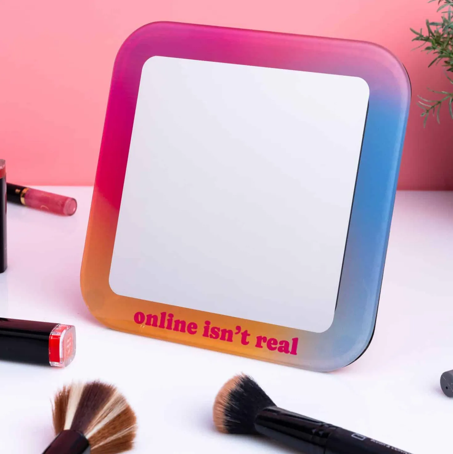 Online Isn’t Real spiegel