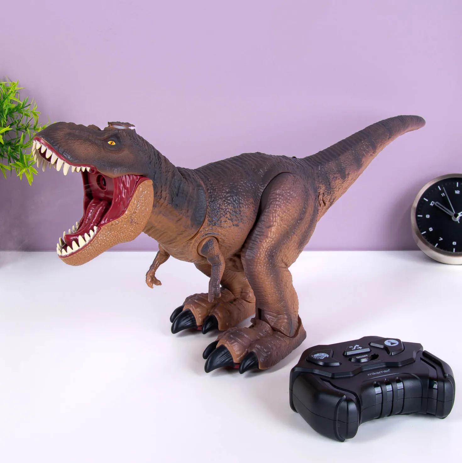 Radiobestuurbare T-Rex met stoomadem