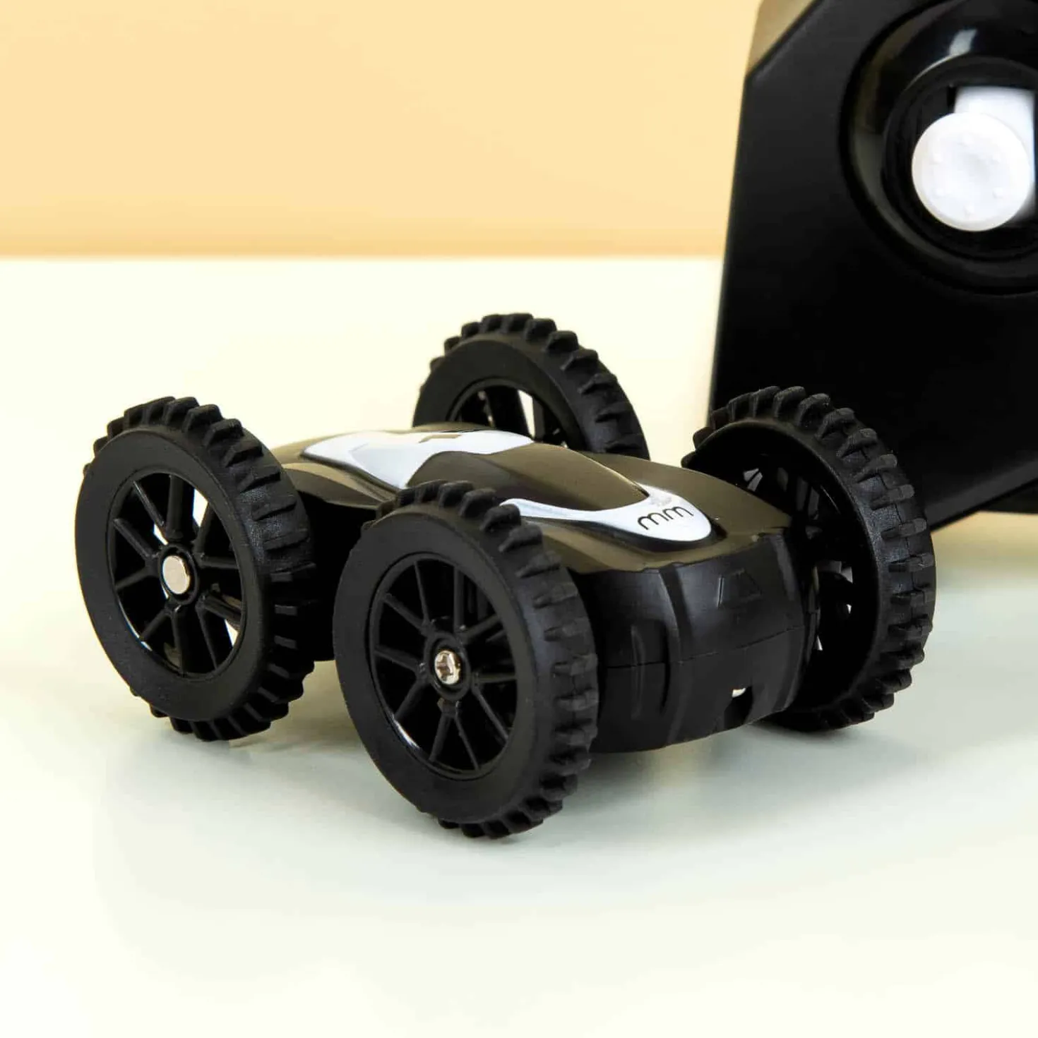 Radiografisch bestuurbare Picco stuntauto