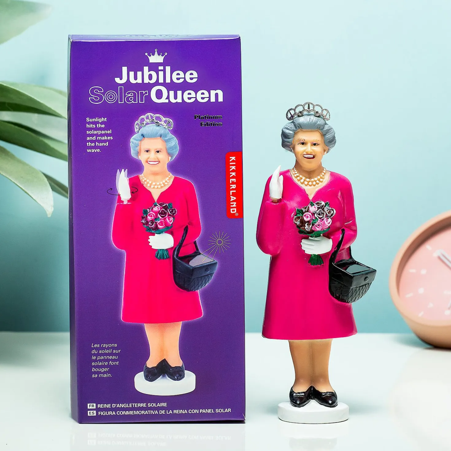 Solar Queen Elizabeth