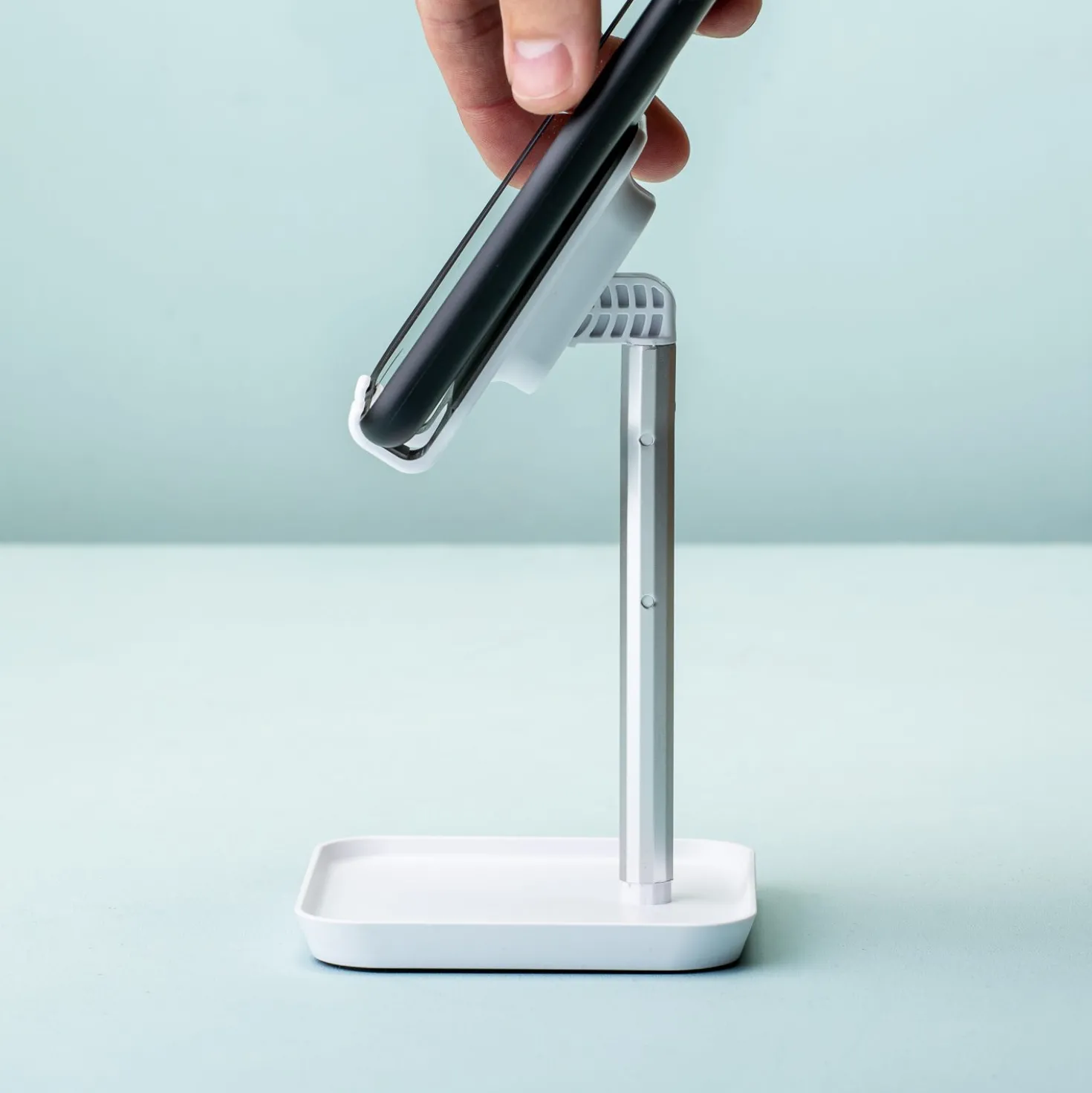 Verstelbare smartphonehouder