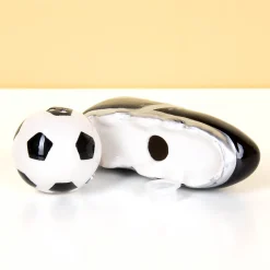 Voetbalschoen en bal peper- en zoutstel