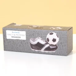 Voetbalschoen en bal peper- en zoutstel