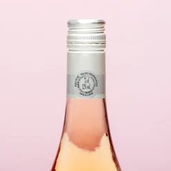 Wijnfles This mom needs wine